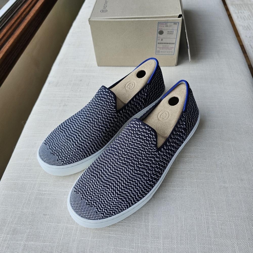 New! Rothy's Sz 8 Maritime Gradient Blue Sneakers Flats Shoes Rothys - Picture 2 of 14